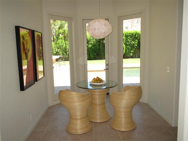 Breakfast Nook 1